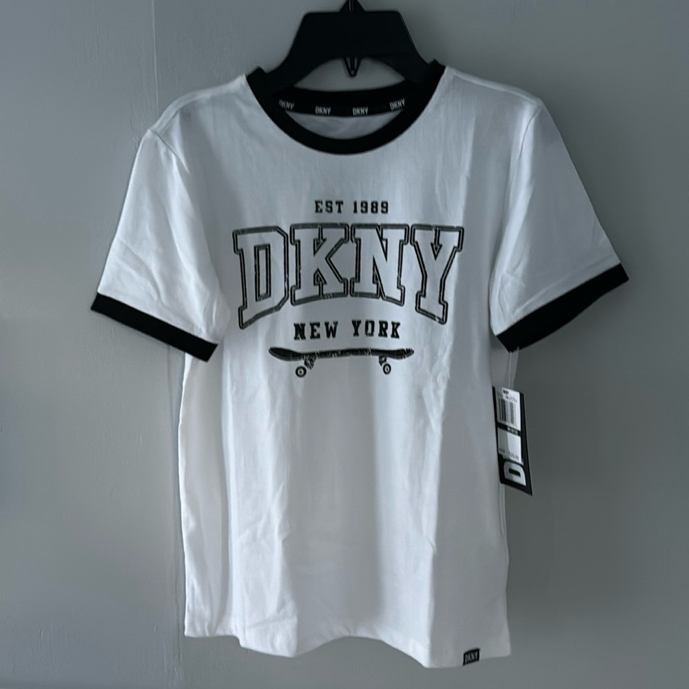 DKNY T-Shirt